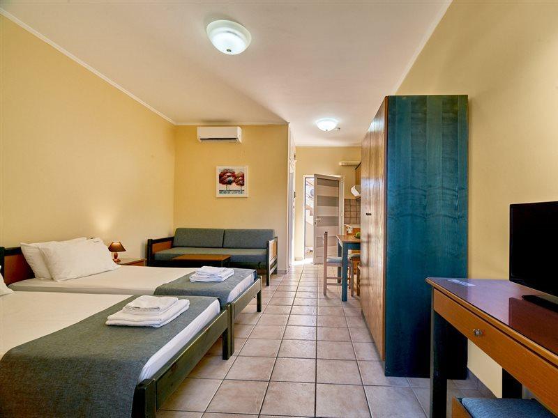 Inea Hotel & Suites Agioi Apostoli  Exterior foto